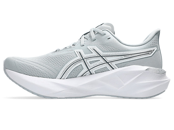 ASICS Novablast 5