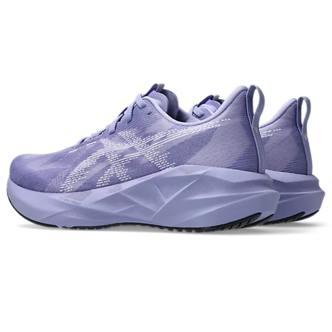 ASICS Novablast 5