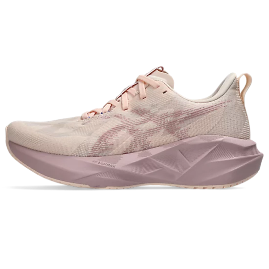 ASICS Novablast 5