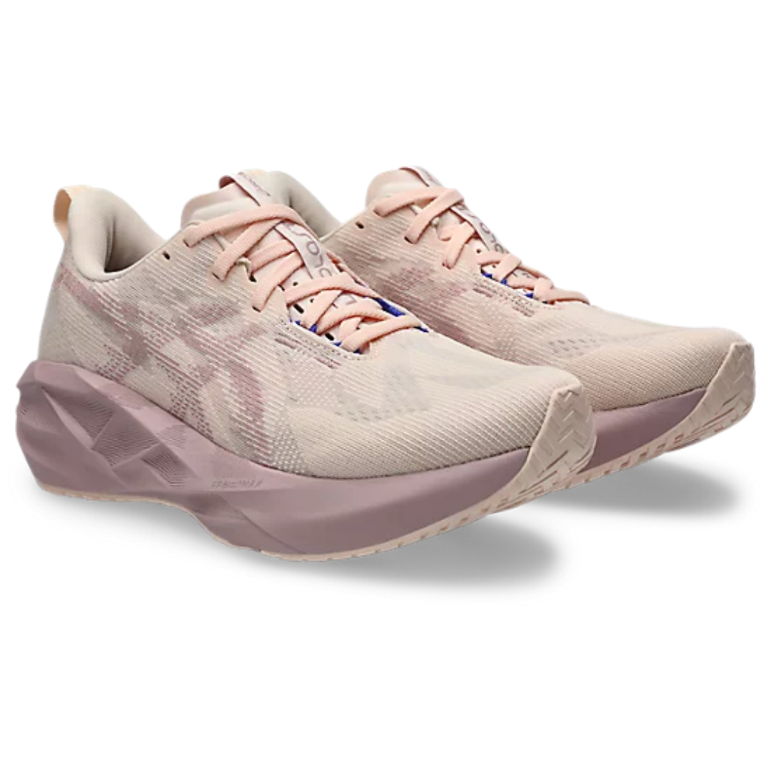 ASICS Novablast 5