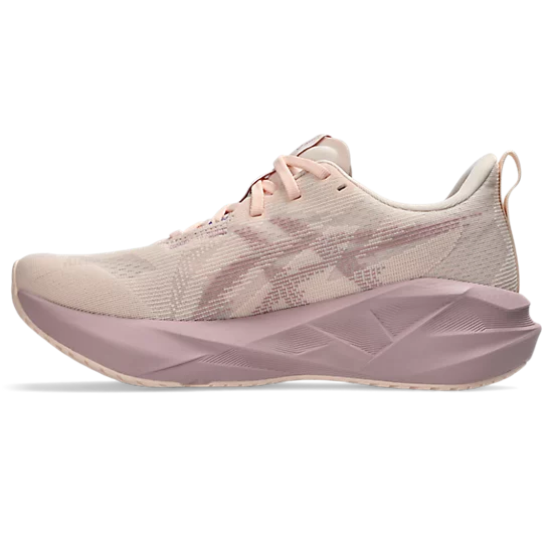 ASICS Novablast 5